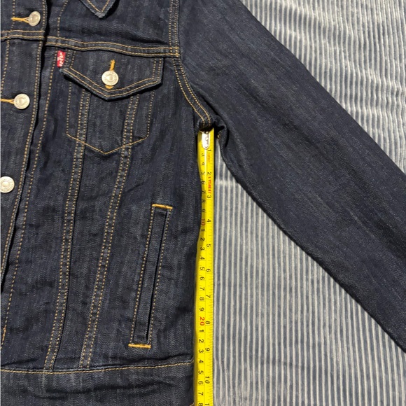 Levi’s Jean jacket - Picture 6 of 7